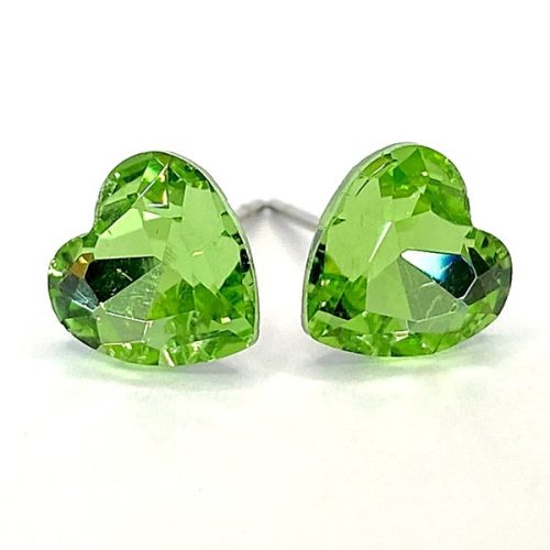 Kristály fülbevaló peridot színű, szív 8 mm