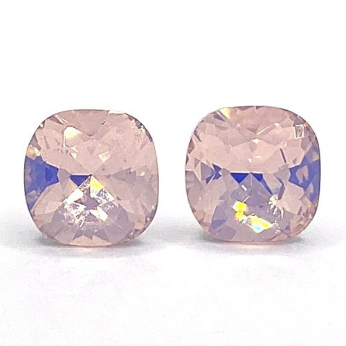 Kristály fülbevaló rose water opal színű párna 8 mm